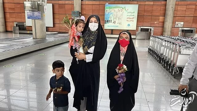 خانواده جواد فروغی